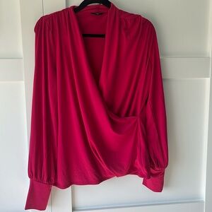 Pinkish red super soft stretch wrap top from rw &co size XL fits snug